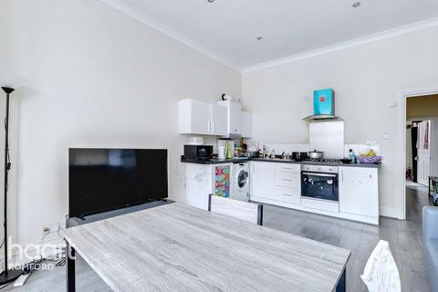 2 bedroom apartment for sale, Subhaan House, Romford, RM1 3QS