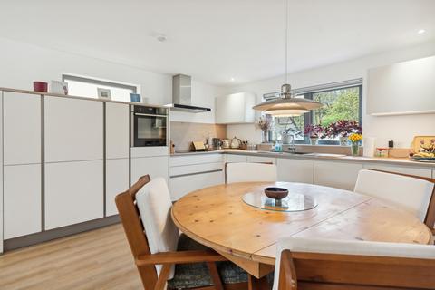 Flat 2 Kestrel House Perth Road, Birnam, Dunkeld, PH8 0AA