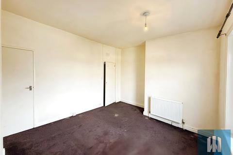 2 bedroom terraced house to rent, Blackmoorfoot Road, Crosland Moor, Huddersfield, HD4