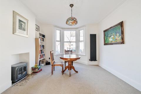 4 bedroom terraced house for sale, Strode Road, London, NW10