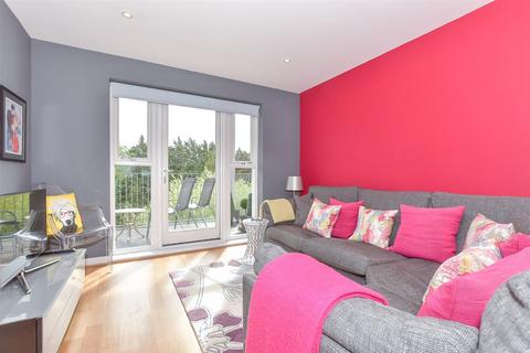 2 bedroom flat for sale, Westwood Drive, Canterbury CT2