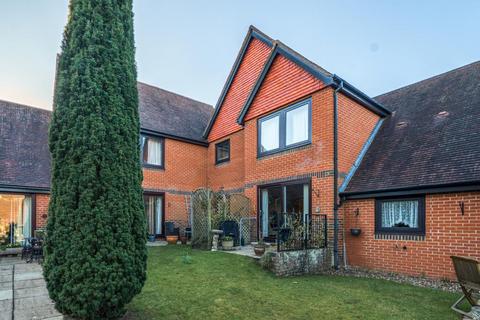 2 bedroom retirement property for sale, 9 Victoria Court,  Henley,  RG9