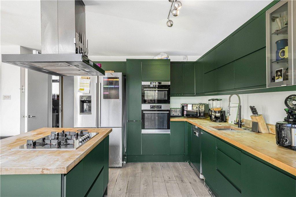 Reception/Kitchen