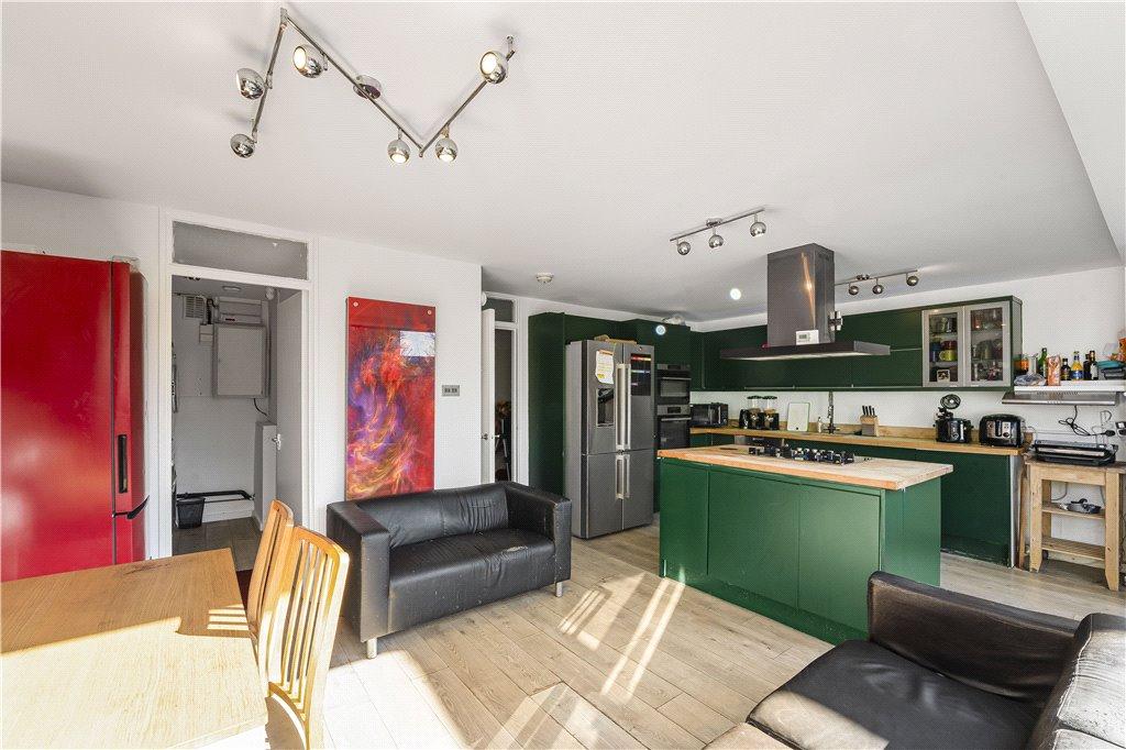 Reception/Kitchen