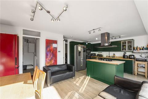 423 Queensbridge Road, London, E8 3AS