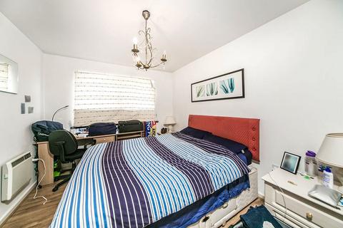 undefined, Quadrant Court, Jubilee Square, Reading, RG1