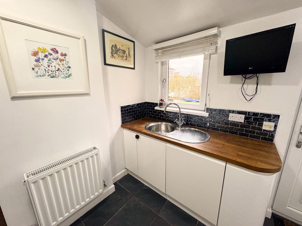 Kitchen 4