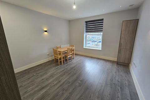 1 bedroom flat to rent, Queens Road, Canary House