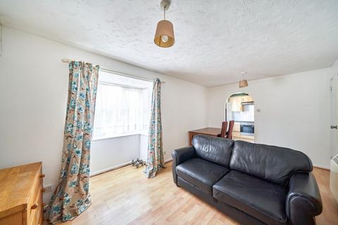 1 bedroom flat to rent, Stubbs Drive London SE16