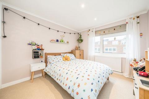 8 Cole Road, Twickenham, TW1 1EZ