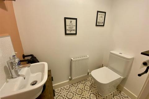 1 Sword Drive, Hinckley, LE10 0GX