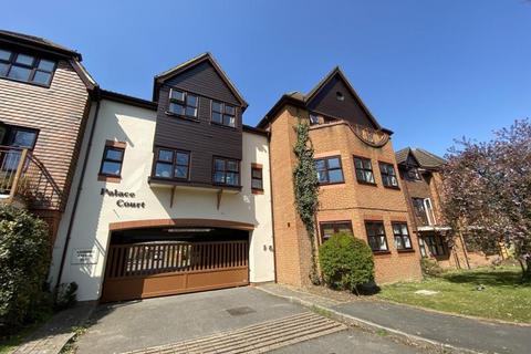 1 bedroom apartment to rent, Maybury Road, Woking GU21