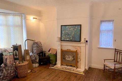 4 bedroom semi-detached house to rent, Cranmer Avenue, Hove BN3