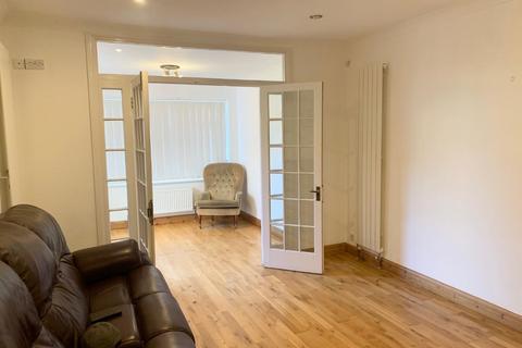 4 bedroom semi-detached house to rent, Cranmer Avenue, Hove BN3