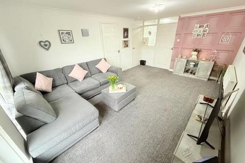 2 bedroom flat for sale, Carlyle Lane, Dunfermline