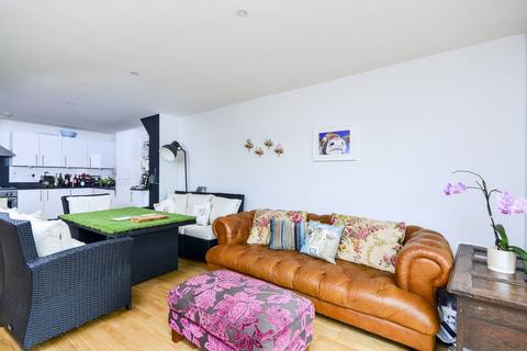 2 bedroom flat for sale, Bankwell Road, Lewisham, London, SE13