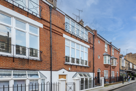 3 bedroom detached house to rent, Yeomans Row, London SW3