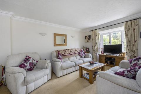 3 bedroom detached house for sale, Merrow Street, Guildford