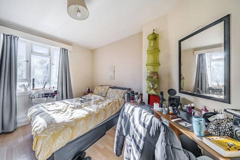 Robert Owen House, Bishop's Park, London, SW6