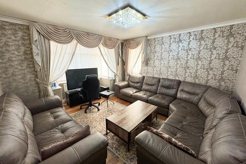 32 Cemetery Road, Denton, Manchester, M34 6ER