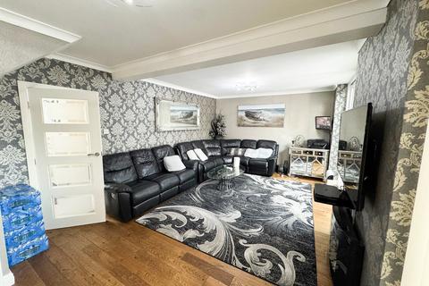 32 Cemetery Road, Denton, Manchester, M34 6ER
