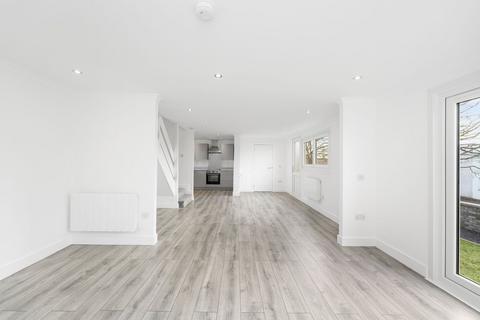 2 Beechwood Road, Cumbernauld, Glasgow, G67 2NW
