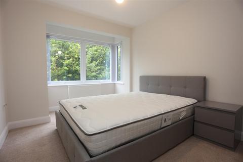 2 bedroom flat to rent, Kings Gate, The Drive, Hove, East Sussex
