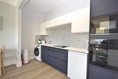 2 bedroom flat for sale, Marine Parade, Tywyn, Gwynedd, LL36
