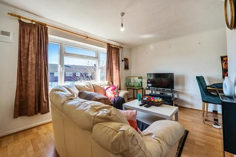 2 bedroom maisonette for sale, Aylesbury,  Buckinghamshire,  HP20