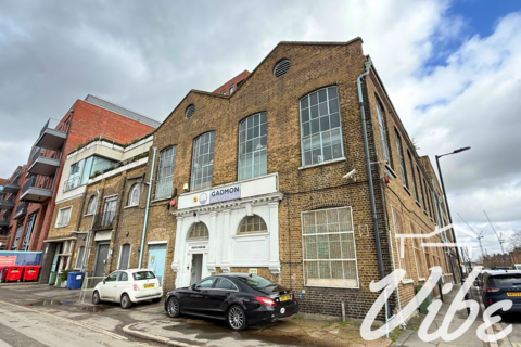 Industrial unit to rent, Glengall Road, London, SE15, London SE15