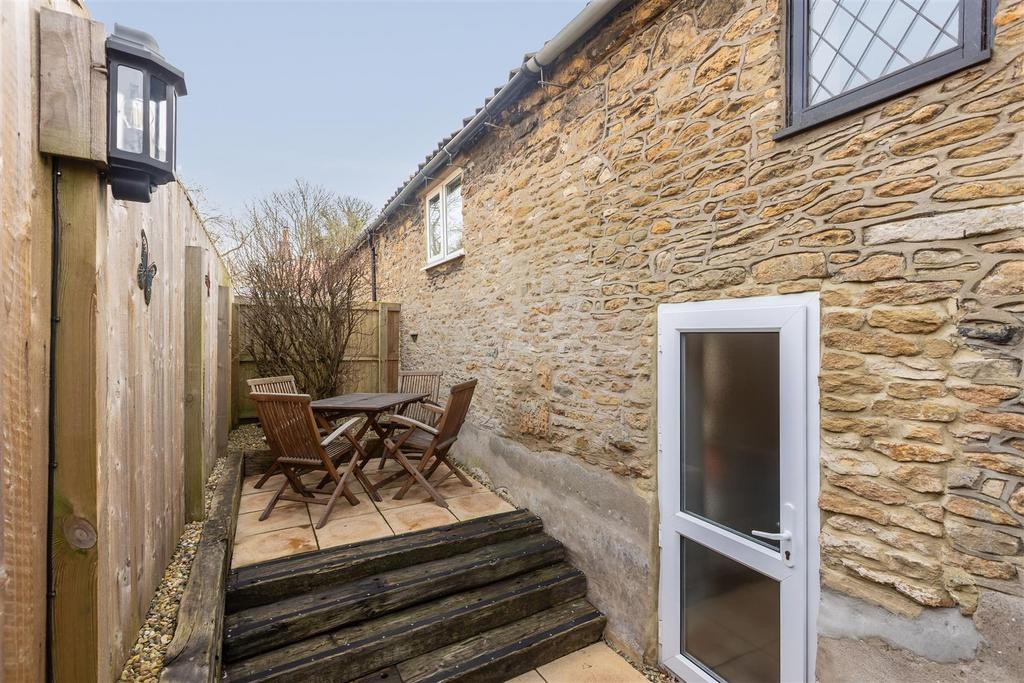 Garth Cottages 6-7 External-6.jpg