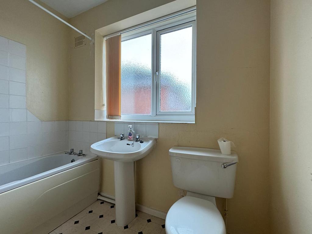 Bath-WC.jpeg