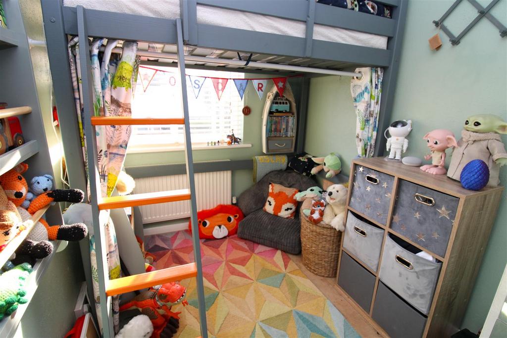 Bed 3.JPG