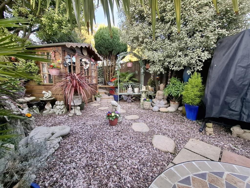 Garden 2.jpg