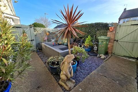 3 bedroom terraced house for sale, West Way, Wick
