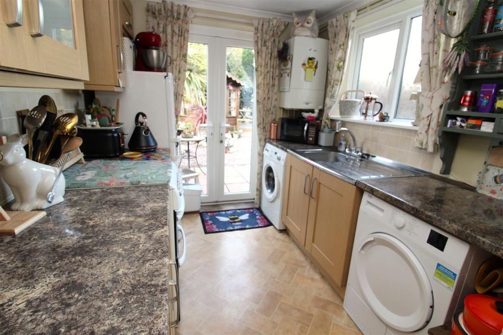 Kitchen.JPG