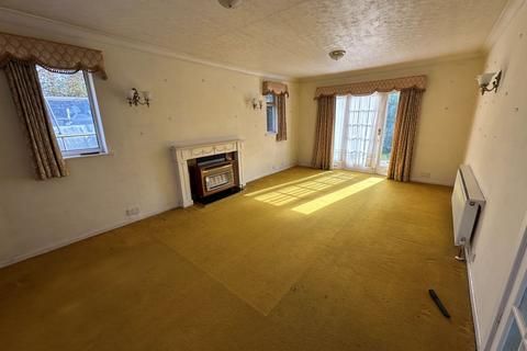 2 bedroom detached house for sale, 8 Cambridge Avenue, Solihull, B91 1QE