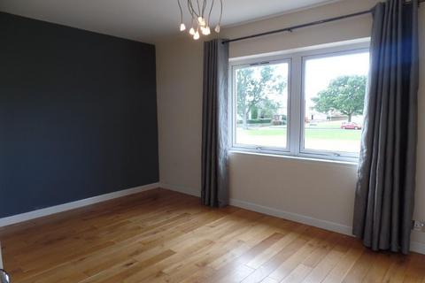 2 bedroom flat to rent, Heathery Road, Wishaw