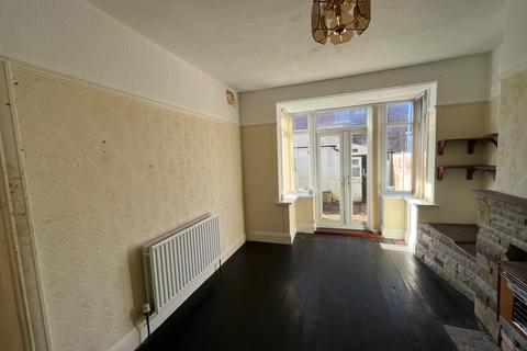 3 bedroom semi-detached house for sale, St. Annes Road, Blackpool FY4