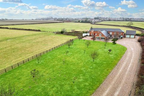 5 bedroom detached house for sale, Croft Road, Thurlaston, Leicester