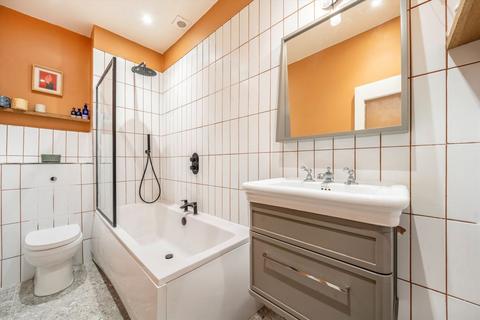 1a Hilldown Road, London, SW16 3DZ
