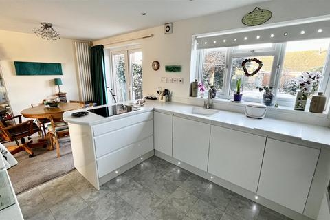 3 Adcote Close, Barwell, Leicester, LE9 8DT
