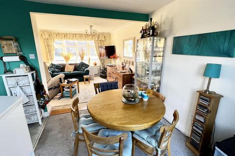 3 Adcote Close, Barwell, Leicester, LE9 8DT