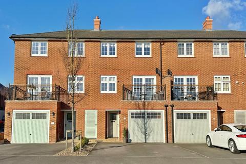 4 bedroom townhouse for sale, Hangar Crescent, Woodford