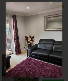 3 bedroom house to rent, St. Michaels Court, Slough SL2