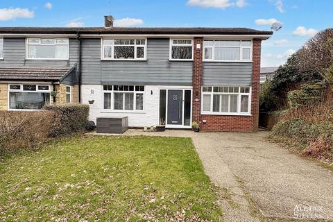4 bedroom semi-detached house for sale, Cemetery Road, Royton