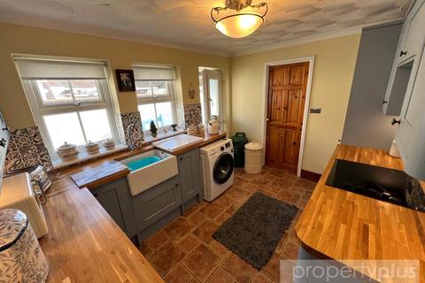 18 Bailey Street, Porth, CF39 0RA