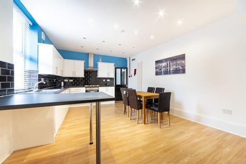 7 bedroom end of terrace house to rent, £70pppw - Beech Grove Road, Fenham, NE4