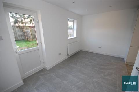 3 bedroom terraced house to rent, Compton Close, Childs Hill, NW11