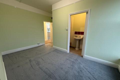 1 bedroom end of terrace house to rent, Orchard Gardens, Teignmouth, TQ14